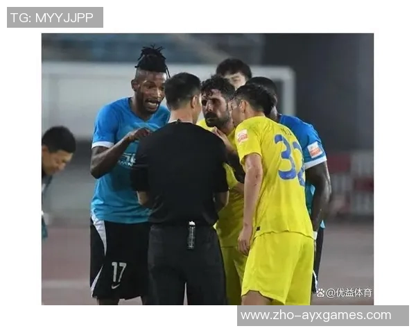 足球裁判的职责与挑战解析如何提升裁判执法水平与比赛公正性